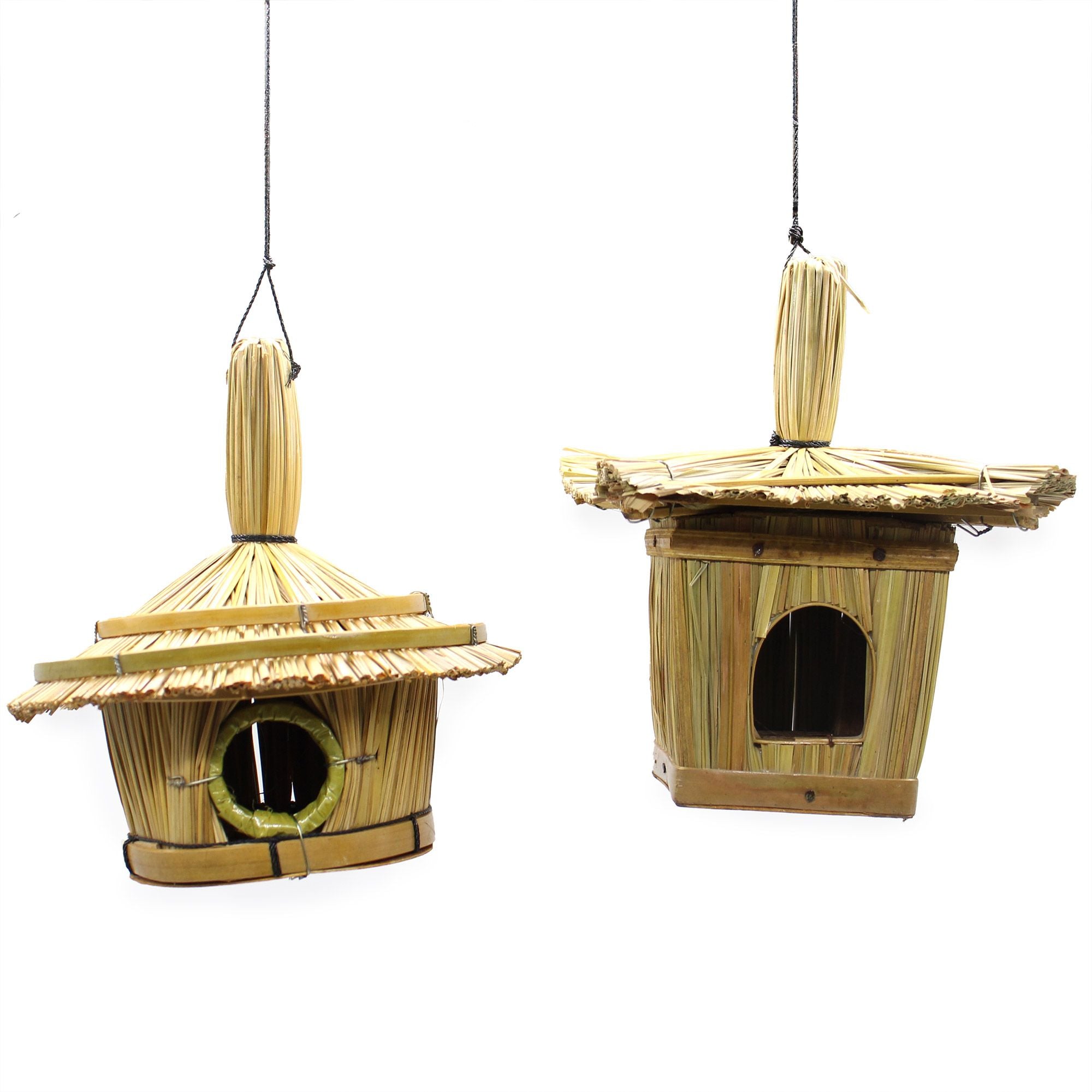🐦 Bird‑Friendly Design – Cozy nesting space for small garden birds
🌿 Natural Seagrass Material – Eco‑friendly, breathable and durable
✋ Handwoven Look – Each piece has a unique, natural finish
🏡 Indoor & Outdoor Décor – Ideal for gardens, balconies and terraces
🪶 Lightweight & Easy to Hang – No tools required
🎁 Perfect Nature Gift – Great for gardeners and bird lovers